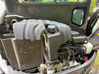 Bobcat E35 - 11