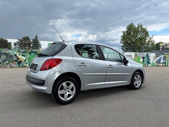 PEUGEOT 207 1.4 16V 65kw SPORT - 11
