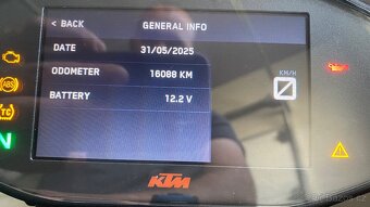 KTM Duke 890 - 11