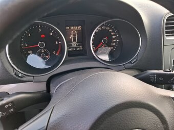 VW Golf VI 1.6 TDI 77kw Kombi Klima Model 2012 Nová Stk - 11