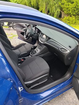 Opel Astra K Sports Tourer 1.6 CDTI 81 kW – stav jako nový - 11