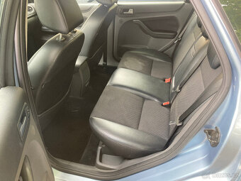 FORD FOCUS MK2 Hatchback 1.6 16V 74KW - 11