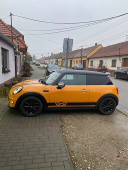 Mini Cooper One  F56 2015 - 11