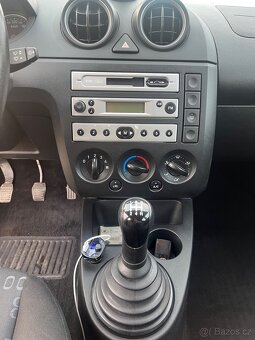 Ford Fiesta 2004 1.3 benzin 59kW - 11