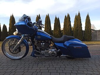 Road Glide Bagger - 11