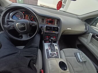 Audi Q7 - 11