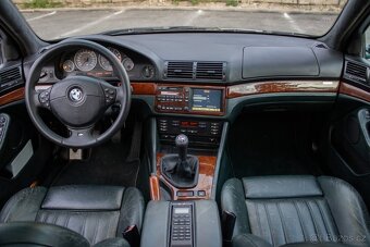 BMW M5 5.0 V8 Manual Individual - Aj na splátky - 11