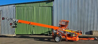 Stavební výtah BÖCKER 31m, kloub 11m - motor HONDA - CZ SPZ - 11