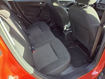 Peugeot 208 5dv. ACTIVE 1.2 60kW, ČR, 75tkm - 11