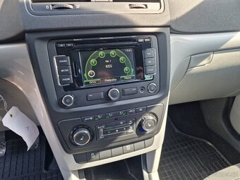 ŠKODA YETI 2,0TDI XENONY TAŽNÉ - 11