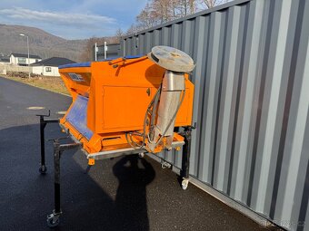 Prodám zametači stroj AUSA - 11