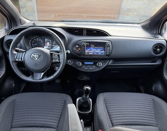 Toyota Yaris 1.5 vvt-i Selection - 11