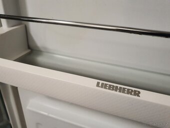 lednice LIEBHERR  A+ s mrazákem dole - 11