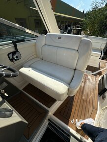 Yachta kajutova Regal 28 Express. 2012 rok. - 11