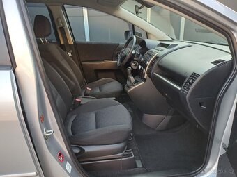 Naftová Mazda 5....7místné - 11