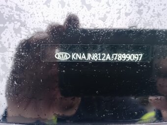 KIA SOUL 1.6 CVVT 91 kW, r.v. 2018 - TOP STAV - 11