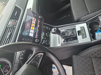 ŠKODA SUPERB 3 COMBI 2.0TDI/140KW - 11