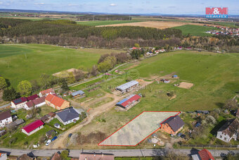 Prodej pozemku k bydlení, 1335 m², Lisov - 11