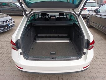 Škoda Superb 3 Combi 2.0TDI 147kW 4x4 DSG Webasto Matrix DAB - 11