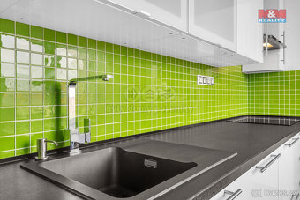 Pronájem bytu 2+kk, 52 m², Pardubice, ul. Benešovo náměstí - 11