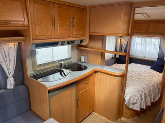 Karavan Hobby 460 UFE - 11