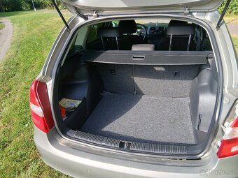 Škoda Fabia 2 facelift 1.2 Tsi Elegance - 11