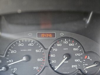 CITROEN BERLINGO 1,6HDI CZ 1 MAJ 2007 rok - 11
