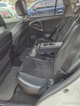 Toyota RAV4 2.2 D-4D 110kW 4X4 ČR AUTOMAT - 11