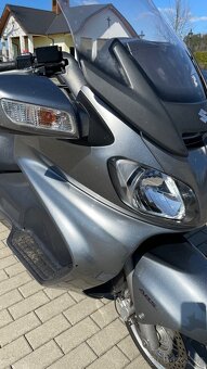 Suzuki Burgman 650 - 11