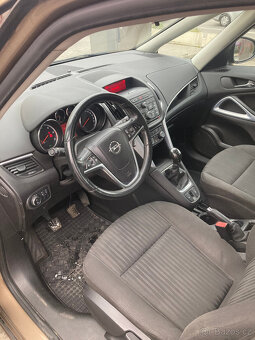 Opel Zafira 2.0 CDTI, rv. 2012 - 11