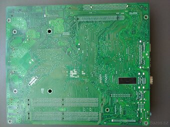 DELL Optiplex 780 E93839 GA0404 (SOCKET LGA775) s procesorem - 11