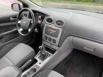 Ford Focus 1,6 - 11