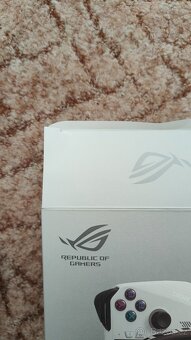 ASUS ROG Ally (AMD Z1 Extreme) - 11