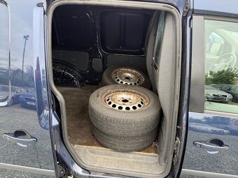 Volkswagen Caddy Maxi 1.6 TDI BEZ KOROZE - 11