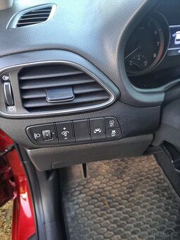 Hyundai i30 1.4 tgdi kombi style 103kw - 11