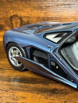 LCD Models - McLaren F1, Ice Blue, 1:18 - 11