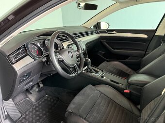 VOLKSWAGEN Passat Variant-2.0TDi-BMT-140kW-DSG-Highline-R17 - 11