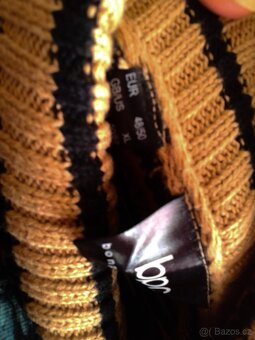 Krásný delší rolákový svetr 46/50 - 11