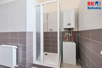 Pronájem nově zrekonstruovaného bytu 2+kk o výměře 61 m2 v Č - 11
