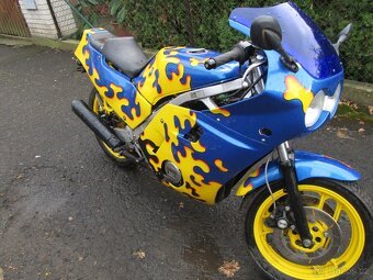 Yamaha FZ 600 - 11