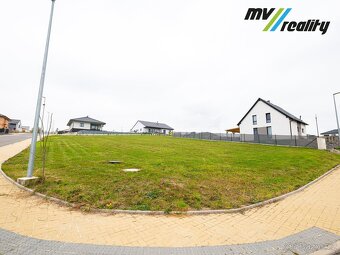 Dobrovice, prodej pozemku o celkové výměře 1 282 m2 - 11
