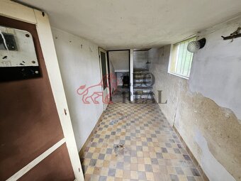 Prodej chaty 90 m², Praha – vlastní pozemek 647 m², klid a z - 11