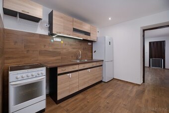 Prodej rodinného domu 235 m², pozemek 4435 m² Jestřabí - 11