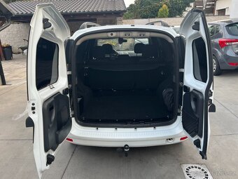 DACIA LOGAN MCV 1,6i 16V 77KW KLIMA 1.MAJ.TAŽNÉ,10/2012 - 11