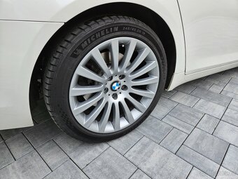 BMW 740i F01 N55 235kW - 11