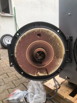 Prodám  kotel na olej  40 - 44  KW - 11