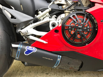 Ducati Panigale V4, 9.064 km - 11