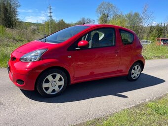 Toyota Aygo 1.0i - 11