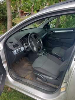 Opel Astra 2006 Combi 1,6 benzín - 11