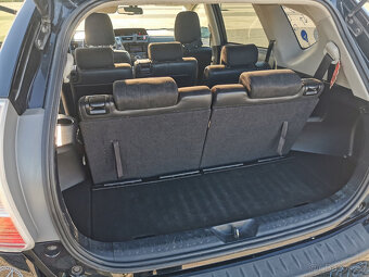 Toyota Prius Plus 7 míst nový model, hybrid 1,8 100kw 2015 - 11